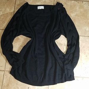 B SKIES ARE BLUE SWEATER FOR WINTER BLACK NWOT